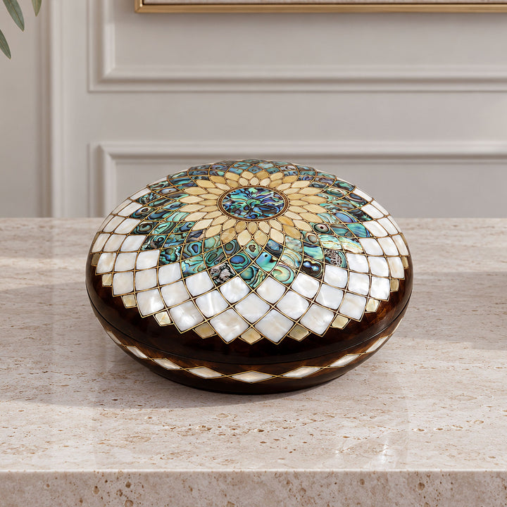 El Yapımı Sedef Abalone İşlemeli Ahşap Kutu - WAAH486