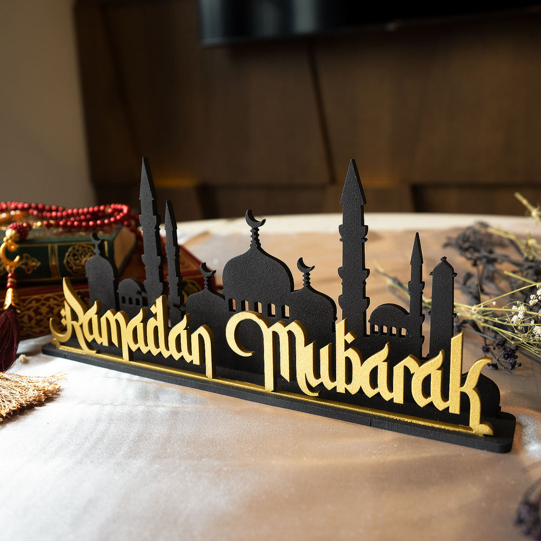 Ramadan Mubarak Yazılı Metal Masaüstü Ramazan Dekoru - WAMH109