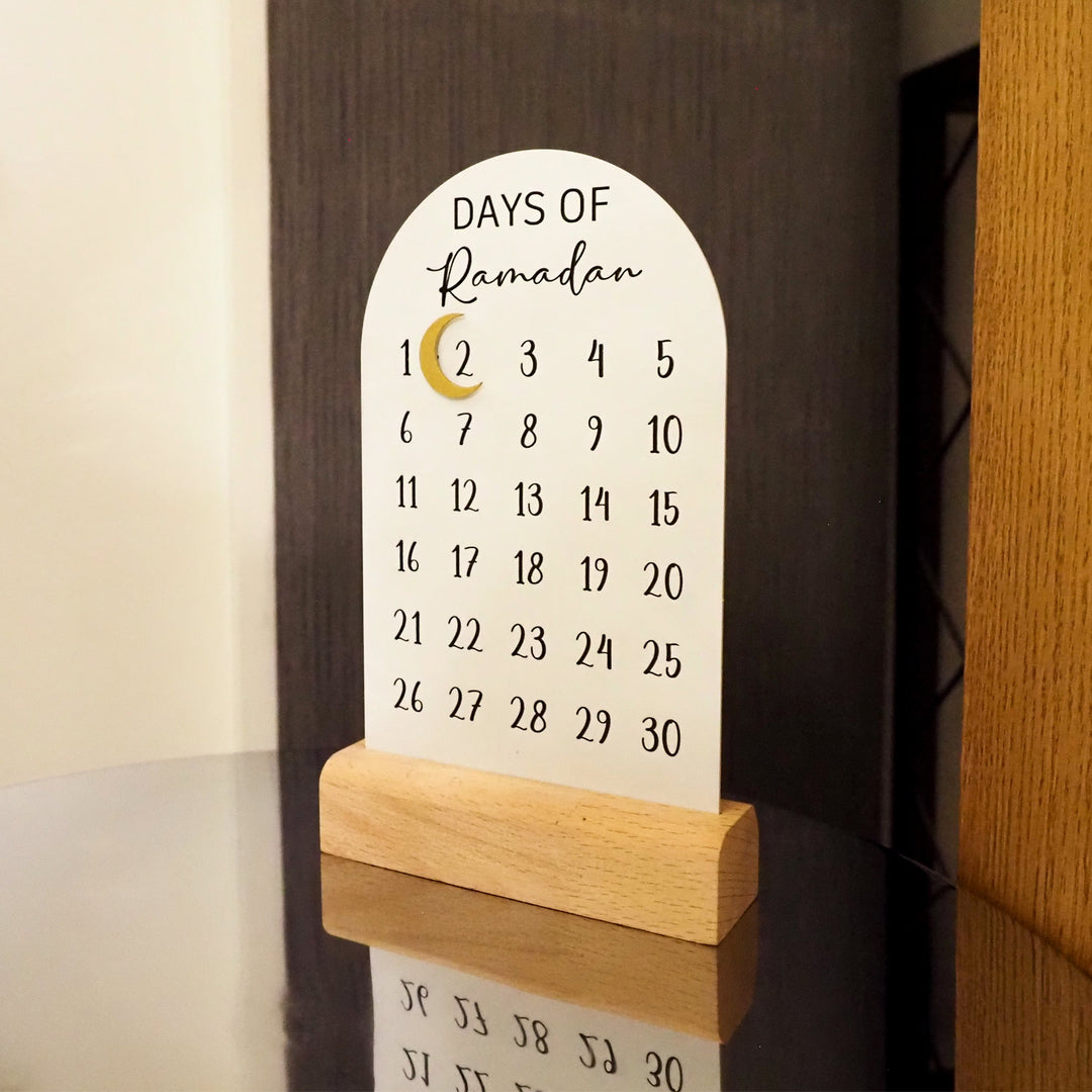 "Days of Ramadan" Yazılı Ahşap Kaideli Masaüstü Ramazan Takvimi - WAMH179